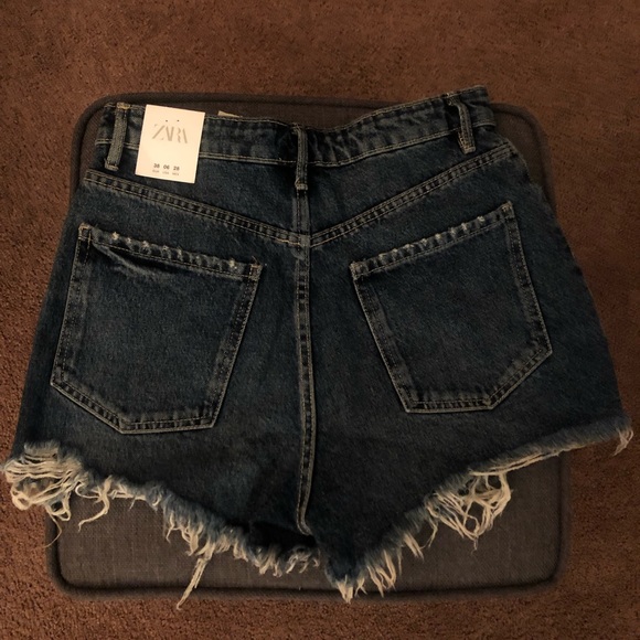 Zara Hi-Rise Jean Shorts - Picture 2 of 3